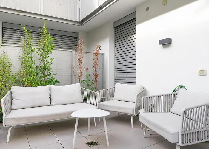 Viam Imbriani Apartman *