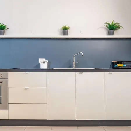 Viam Imbriani דירה